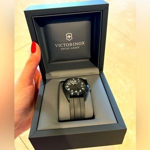 Victorinox Swiss Army Garrison Black Watch-(NEW WITH BOX)